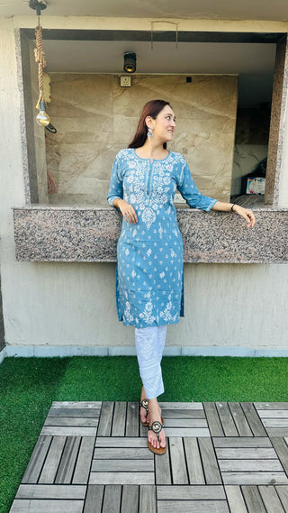 Tahira Rayon Printed Kurti